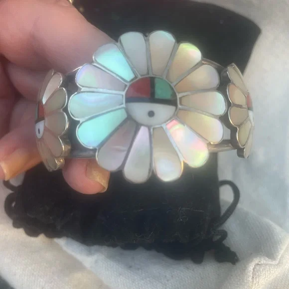 RELISTED! Vintage Native American MOP Cluster Bracelet and Ring Set🦋 - Picture 2 of 11